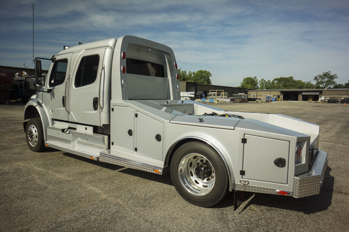 Freightliner truck hauler for sale